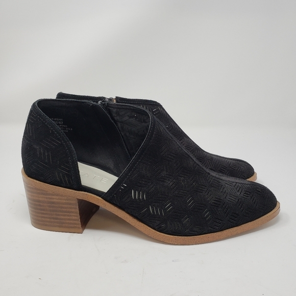 1. State Iddah Black Perforated Cutaway Booties size 10 - Picture 1 of 8